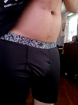 ChuckyyDee online show from 04.12.26