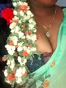 Sexy Radhikaa online show from 06.03.26
