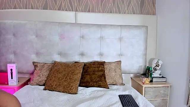 ChantalHans online show from 03.30.26