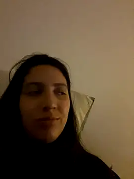 Snapshot of xBubblyBarbiexx chatting on 10.14.25 xBubblyBarbiexx online show from 10.14.25