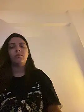 Snapshot of xBubblyBarbiexx chatting on 10.25.25 xBubblyBarbiexx online show from 10.25.25