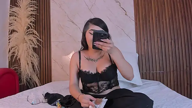 Snapshot of king_lovely_hornyy chatting on 05.12.26 king lovely hornyy online show from 05.12.26