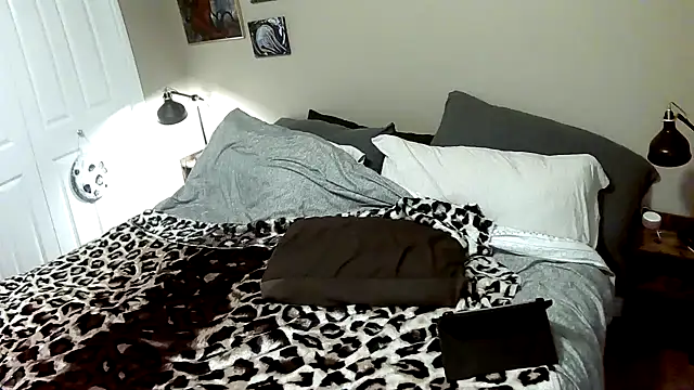 Snapshot of Fuckboy4public chatting on 02.11.25 Fuckboy4public online show from 02.11.25