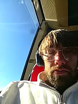 Snapshot of Fuckboy4public chatting on 10.09.25 Fuckboy4public online show from 10.09.25