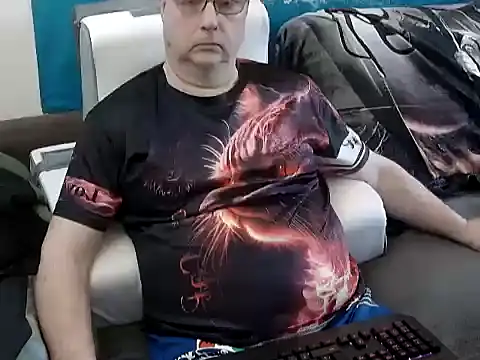 Manfred1012 online show from 02.17.25