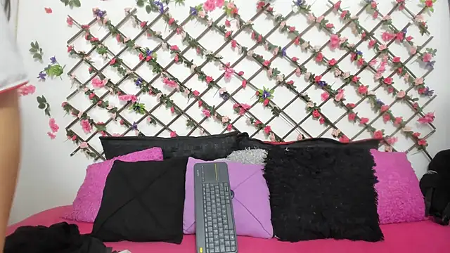 abby eemily online show from 03.07.25