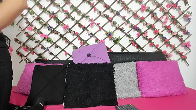 abby eemily online show from 03.08.25