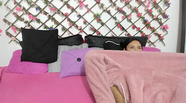 abby eemily online show from 03.20.25