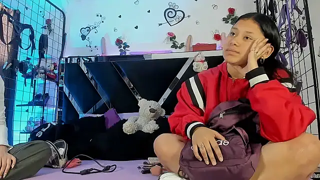 abby eemily online show from 11.12.25