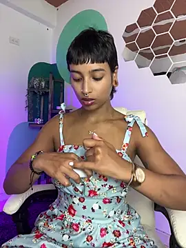 LollaByer online show from 09.22.25