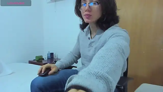 AngelBennet  online show from 02.03.25