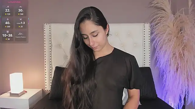 Snapshot of Julia_Martinez_ chatting on 06.22.26 Julia Martinez online show from 06.22.26