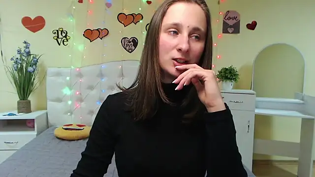 MichelLeee online show from 02.18.25