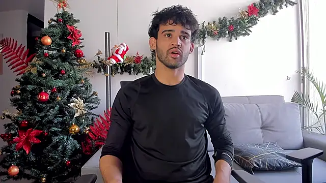 Snapshot of andrewChris_ chatting on 12.18.24 andrewChris  online show from 12.18.24