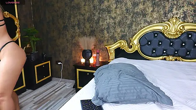 Snapshot of KiraRosse chatting on 12.07.24 KiraRosse online show from 12.07.24