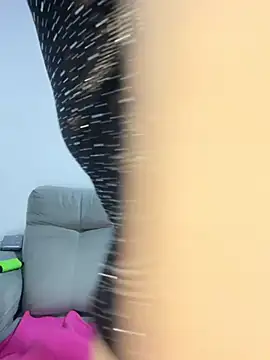 Leyna Kenet online show from 02.16.25