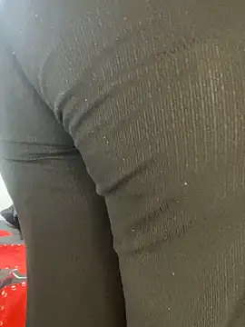 Leyna Kenet online show from 10.05.25