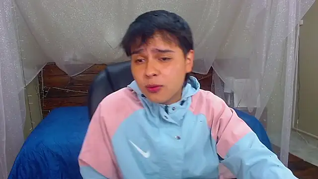 Snapshot of AndrewPherson chatting on 02.23.25 AndrewPherson online show from 02.23.25