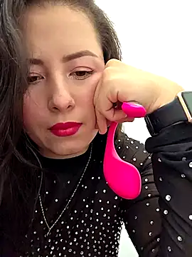 NeredaXxx online show from 10.17.25