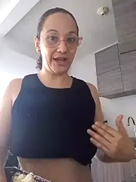 Snapshot of nicolle_milf1978 chatting on 06.10.26 nicolle milf1978 online show from 06.10.26