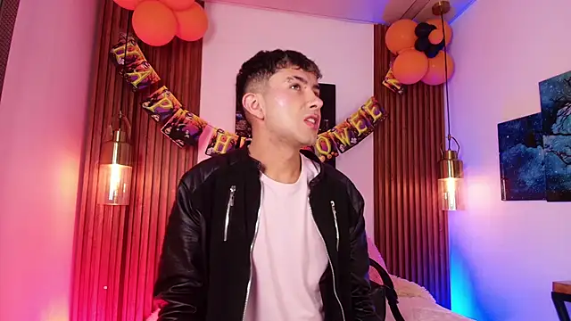 Noah Xitruxx online show from 10.26.25