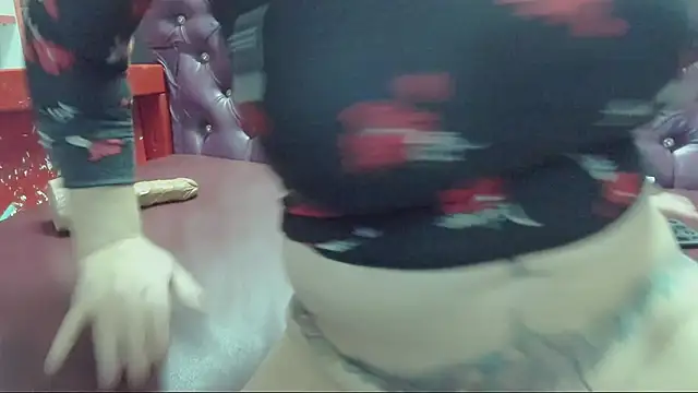 Lily4yourfun online show from 01.28.25