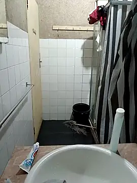 Snapshot of seductivescamp chatting on 10.10.25 seductivescamp online show from 10.10.25