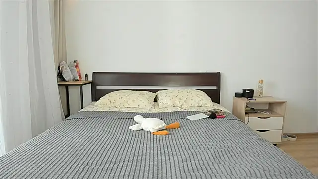 Snapshot of Xloe_Queen chatting on 11.01.25 Xloe Queen online show from 11.01.25