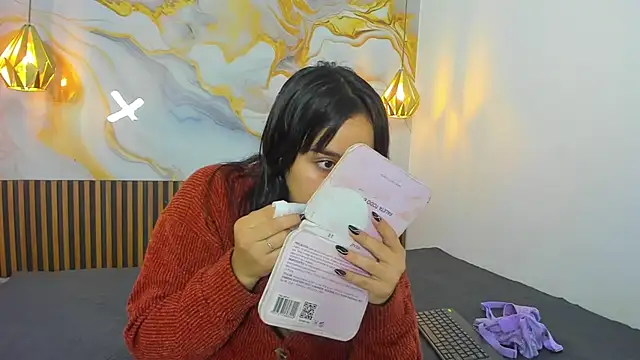 MelissaGilll online show from 11.29.25