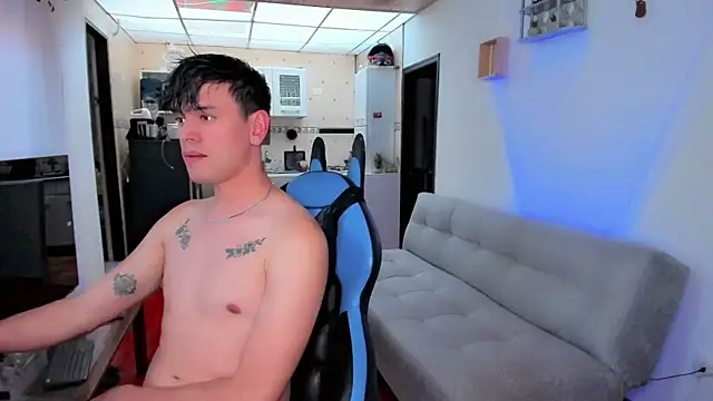 Snapshot of joe_jhon chatting on 01.15.25 joe jhon online show from 01.15.25