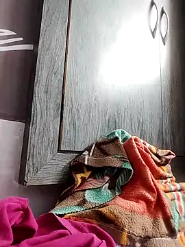 Snapshot of shalini_fire chatting on 09.12.25 shalini fire online show from 09.12.25