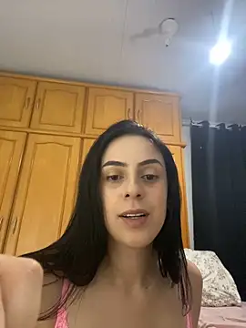 Snapshot of Morguisssz chatting on 12.13.24 Morguisssz online show from 12.13.24