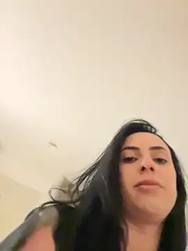 Snapshot of Morguisssz chatting on 11.15.25 Morguisssz online show from 11.15.25