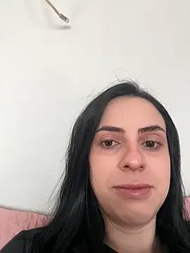 Snapshot of Morguisssz chatting on 11.19.25 Morguisssz online show from 11.19.25