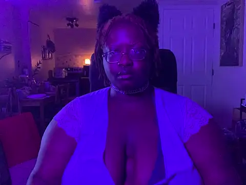 BigKittyRaven online show from 12.10.24