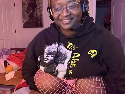 BigKittyRaven online show from 02.15.25