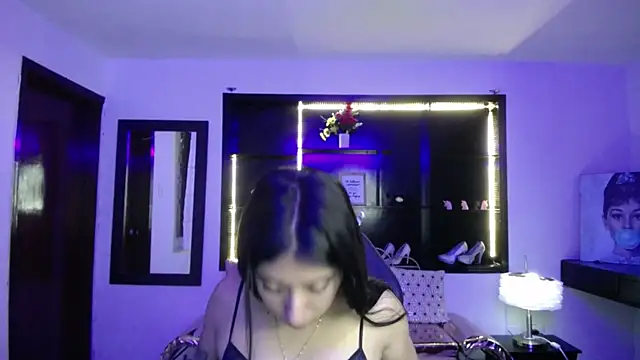 Angela Diaz  online show from 01.27.25