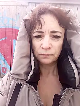 Snapshot of Lorrain_Dorrie chatting on 01.12.25 Lorrain Dorrie online show from 01.12.25