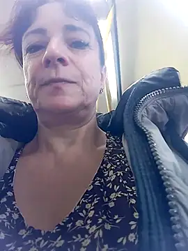 Snapshot of Lorrain_Dorrie chatting on 01.13.25 Lorrain Dorrie online show from 01.13.25