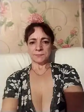 Snapshot of Lorrain_Dorrie chatting on 02.08.25 Lorrain Dorrie online show from 02.08.25