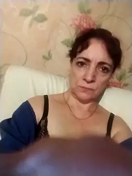 Snapshot of Lorrain_Dorrie chatting on 02.10.25 Lorrain Dorrie online show from 02.10.25