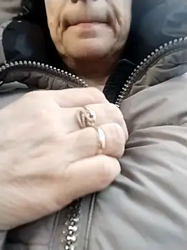 Snapshot of Lorrain_Dorrie chatting on 02.14.25 Lorrain Dorrie online show from 02.14.25