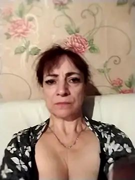 Snapshot of Lorrain_Dorrie chatting on 02.25.25 Lorrain Dorrie online show from 02.25.25