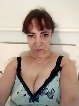 Snapshot of Lorrain_Dorrie chatting on 03.08.25 Lorrain Dorrie online show from 03.08.25