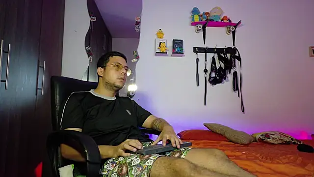 Nymphobuddies online show from 01.19.26