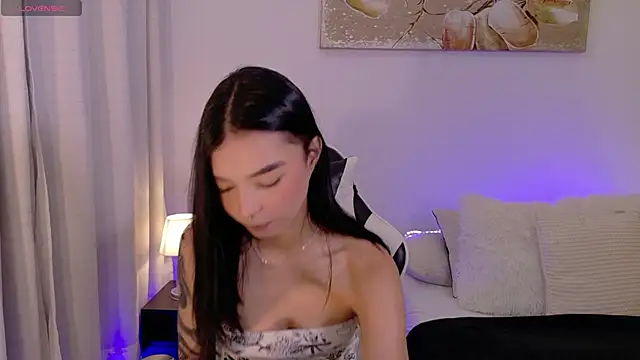 Snapshot of AnabelWolf chatting on 06.01.26 AnabelWolf online show from 06.01.26