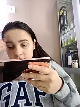 Victoria Ponce1 online show from 10.30.25