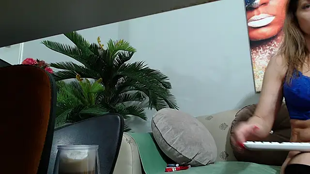 EvySmithXXX online show from 02.04.25