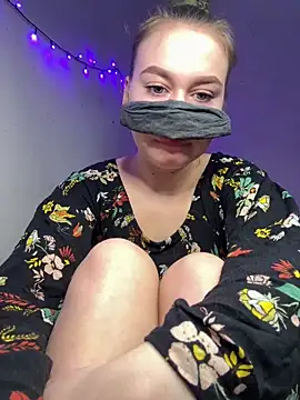 Mikki5P online show from 04.03.26