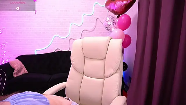 FoxyyKate online show from 02.16.26